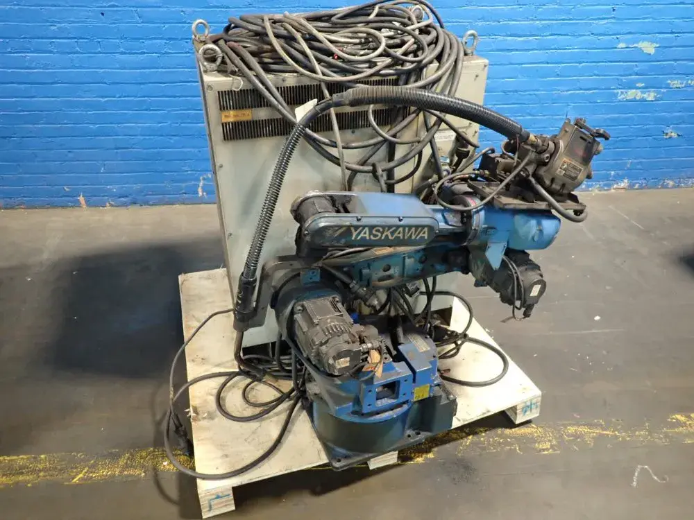 USED 2013 YASKAWA MOTOMAN MH6
