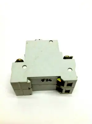 Used SCHRACK 2 POLE DIN RAIL CIRCUIT BREAKER 415 VAC Circuit Breakers | Maverick Industrial Sales #1107167