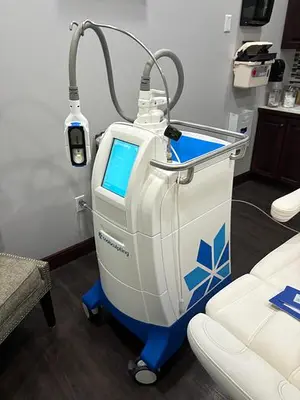 Used ZELTIQ COOLSCULPT Aspirator - Liposuction Systems Minnesota US | Midwest Medical #1467841