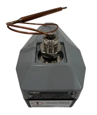NEW TRAFAG 414.2323-30T70 TEMPERATURE TRANSMITTER IP65 250V AC 15A
