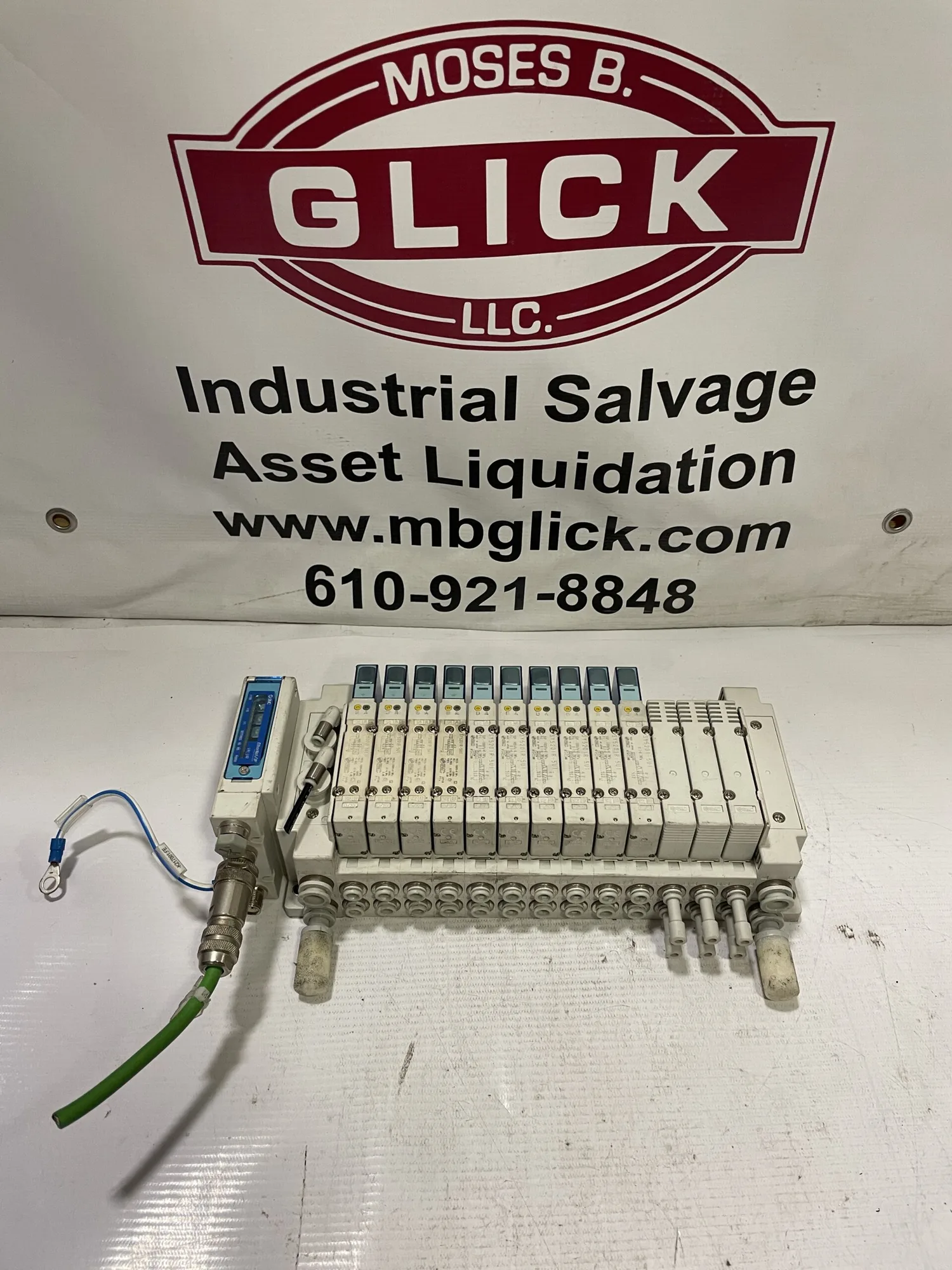 SMC EX260-SEN1 Ethernet/IP 13 Valve Manifold w/ (10) SY5201R-5U1 Valves
