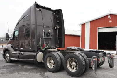 Used 2016 KENWORTH T680 Conventional trucks Pennsylvania US | Proxy Equipment #1381616