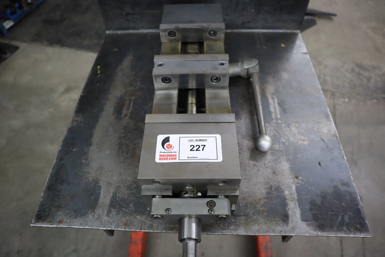 Used KURT WORKHOLDING SOLUTIONS DL-600C Vises Minnesota US | Machinesused.com #1383931