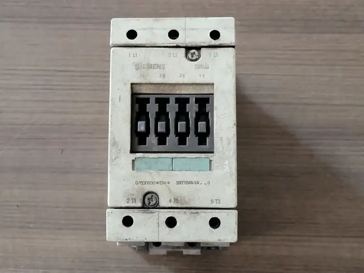 Used SIEMENS 3RT1044-1AK60 Switchgears British Columbia CA | Lenmark #242591