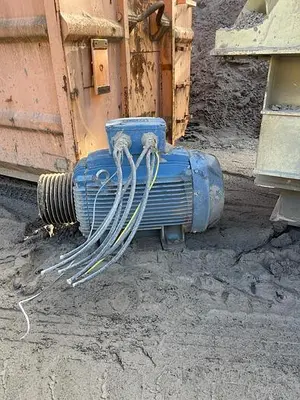 USED 1994 SBM V10H TOTAL