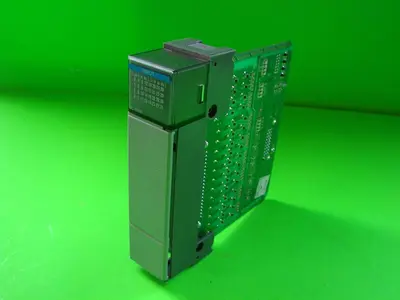 USED ALLEN BRADLEY 1746-IB32 SER D
