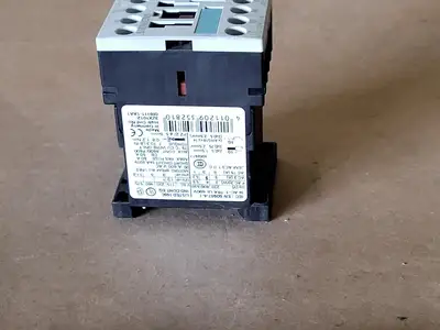 USED SIEMENS 3RT1516-1AK60