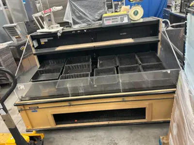 7-0035 Hussmann Self Contained Produce Deli Display Cooler