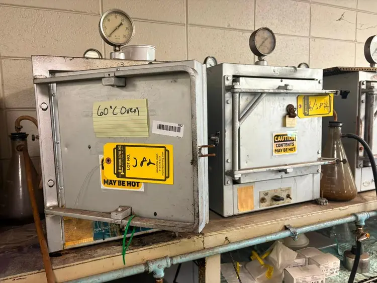 Used _UNKNOWN_ _UNKNOWN_ Lab Ovens Ohio US | Myron Bowling Auctioneers Inc #1504653