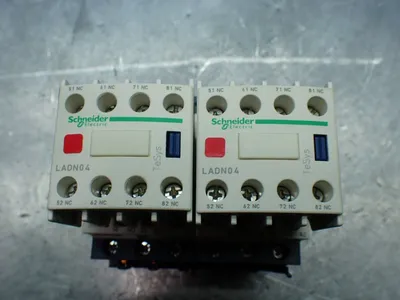 NEW SCHNEIDER ELECTRIC LC2D18REQ3827G3