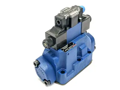 New | in-Stock Rexroth Directional Spool Valve 4WE6J61/EW110N9DK25L/V Solenoid Valves Michigan US | Maverick Industrial Sales #1393524