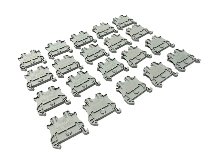 New | in-Stock Phoenix Contact Feed-Through Terminal Block 24A UT 2,5 LOT OF 20 Terminal Blocks Michigan US | Maverick Industrial Sales #1389163