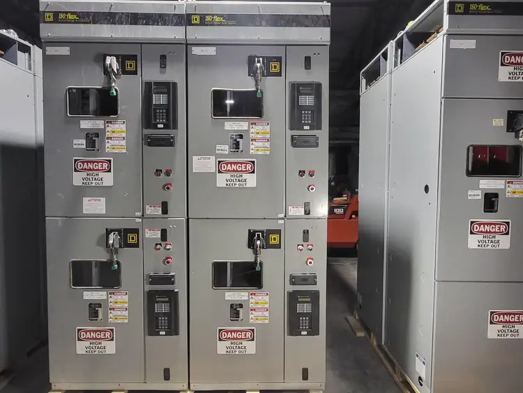 Used SQUARE D EG44D Switchgears British Columbia CA | Lenmark #835513