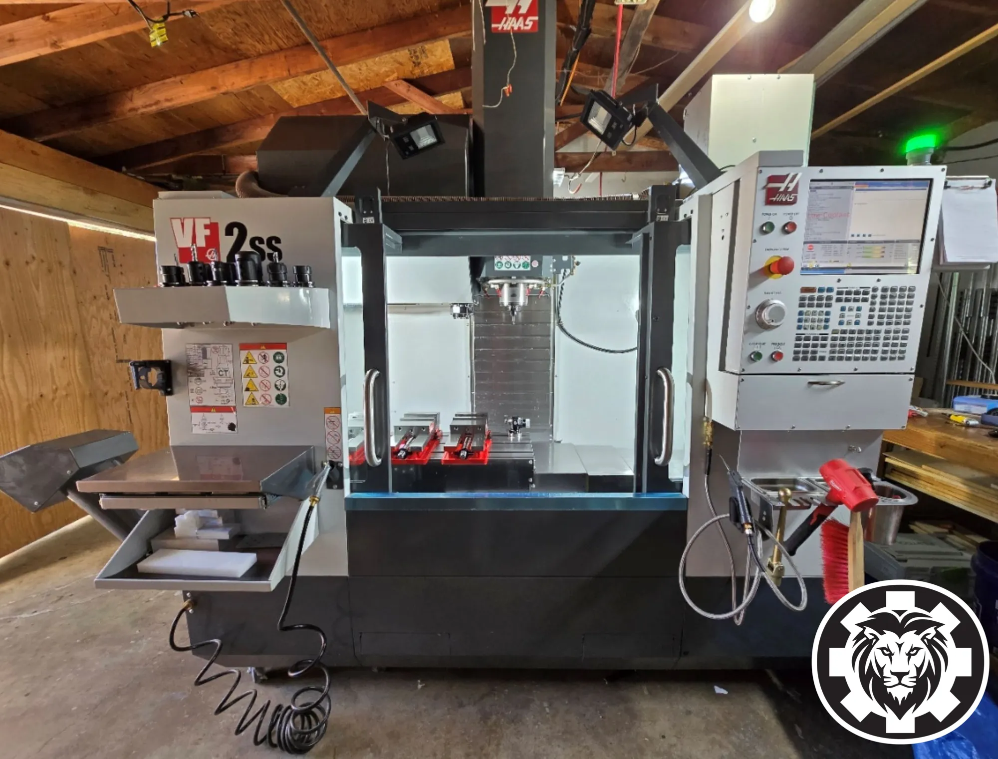HAAS VF-2SS Super-Speed VMC, 2025 – Probing, Chip Auger, Mist Control, Tooling, Air Compressor