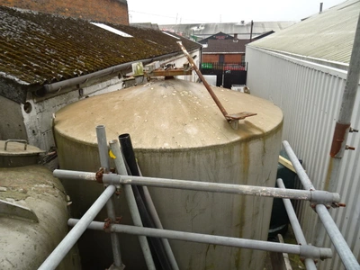 13500L S/S vertical enclosed storage tank