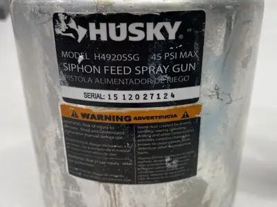 USED HUSKY SIPHON FEED SPRAY GUN 45PSI MAX