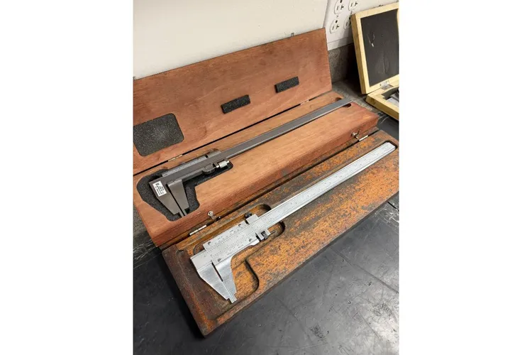 Used _UNKNOWN_ _UNKNOWN_ Vernier Calipers Utah US | KD Auctions #1549314