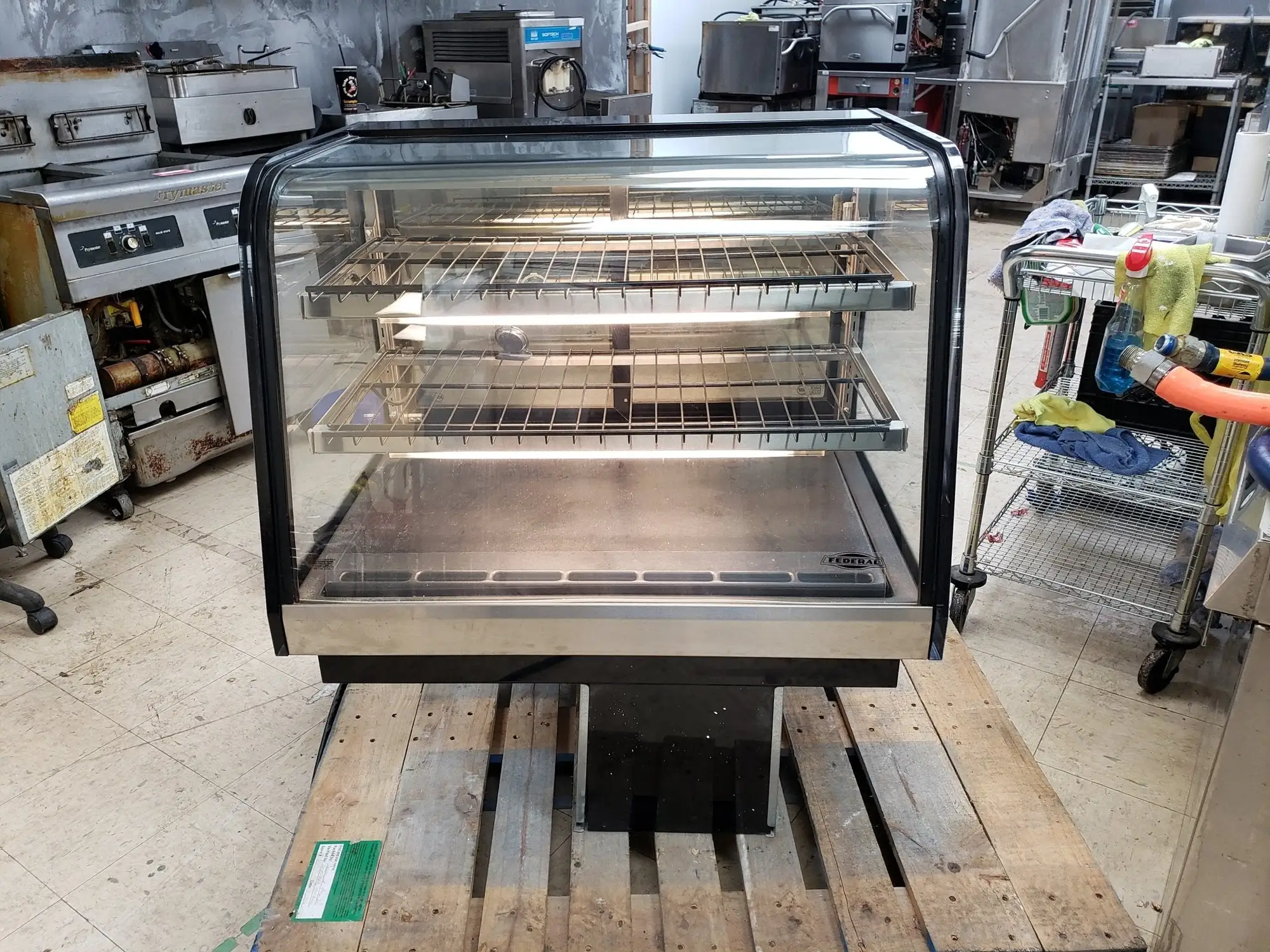 Used Federal Used Federal Industries ERR3628 36" Counter Top Refrigerated Merchandiser Cooler Display Refrigerators Illinois US | Falcon Restaurant Supply #1376776