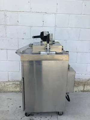 152-0427 Mies HD1108 Electric Pressure Fryer