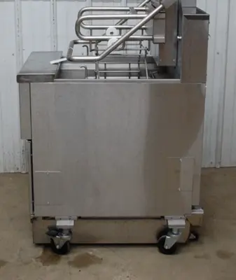 142-0049 Pitco SFSELVRF 76 LB Open Well Vat Electric Fryer w Filter