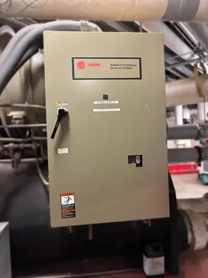USED TRANE CVHF770