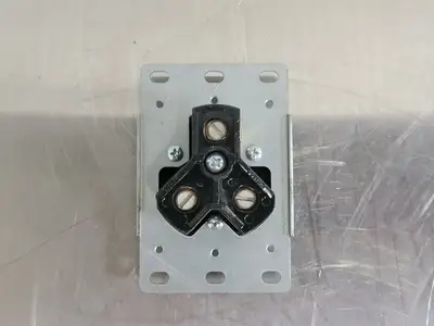 Trailer Outlet 30A 125V 3830
