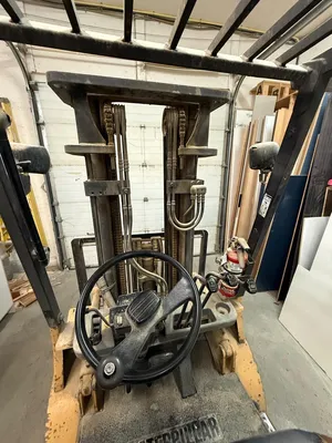 CATERPILLAR GP25 Forklifts | ListingHippo (18)