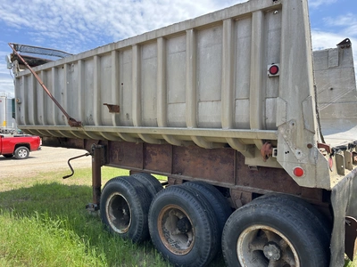 USED 1963 FRUEHAUF 21' TRI-AXLE