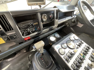 Used 2014 ISUZU NPR Street Sweeper California US | Big Truck & Equipment #1412195