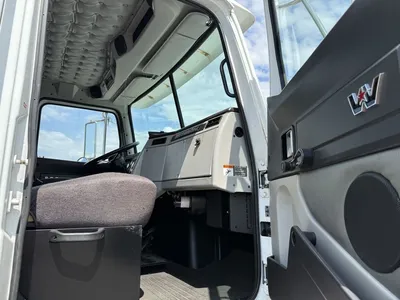 Used 2014 WESTERN STAR 4700SB HYDRO EXCAVATOR Hydro Excavators Minnesota US | Carco Truck & Equipment #1514257
