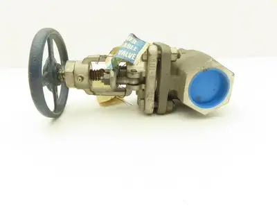Powell 2474 Stainless Globe Valve 1-1/2" Socket Weld 200 WOG Rising Stem