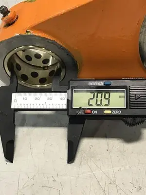 USED CINCINNATI MILACRON 3989554
