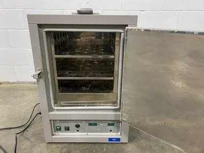USED VWR SCIENTIFIC PRODUCTS 1330GM