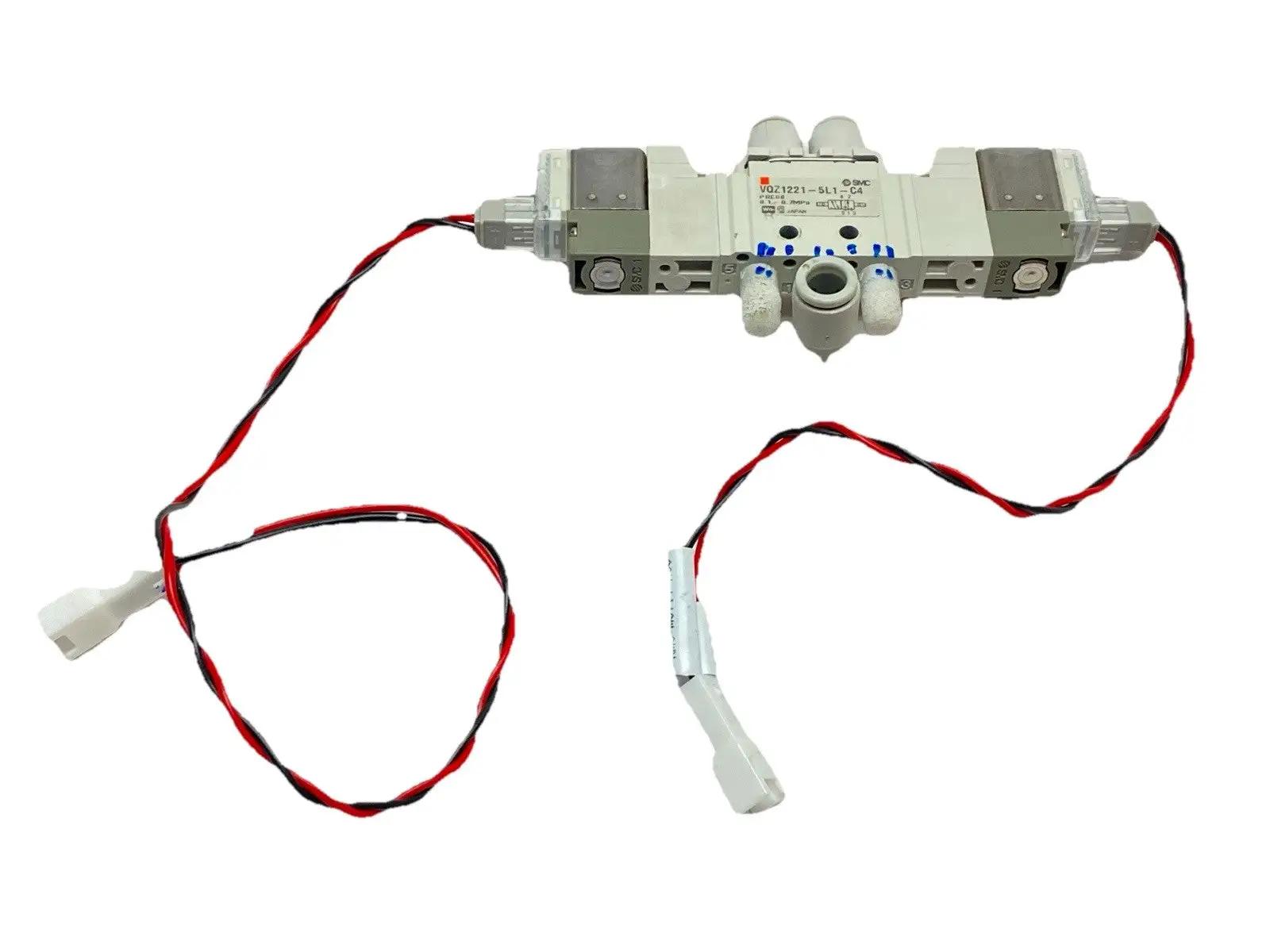 USED SMC PNEUMATIC SOLENOID VALVE 4/5 PORT