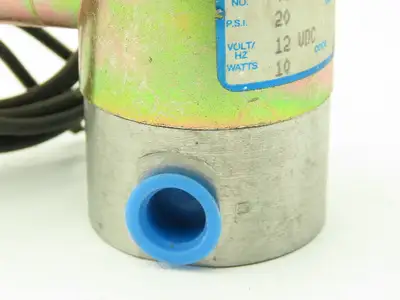 Honeywell Skinner V53ADB2020 Solenoid Valve 3-Way NC 12VDC 20 PSI 1/4" NPT