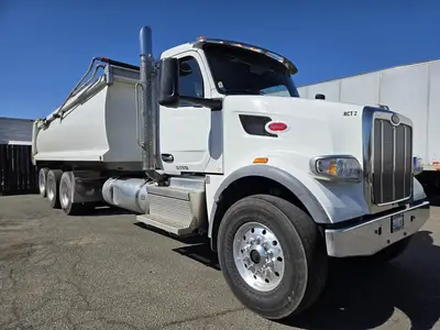 USED 2023 PETERBILT 567