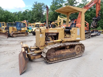 Used 1986 FIATALLIS FD5 Crawler Dozers Massachusetts US | Brookside Equipment Sales #1422140
