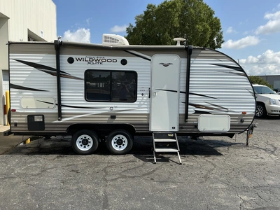 Used 2018 WILDWOOD XLITE Campers, Caravans, Motorhomes Michigan US | Miedema Asset Management Group #1423309