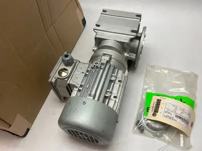 USED DORNER DIRECT MOUNT MOTOR FIXED SPEED 60HZ, 22M/MIN, RIGHT HAND