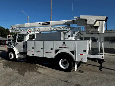 Used 2016 FREIGHTLINER M2 106 Tractors & Trailers Florida US | Truck and Van Outlet #1506256