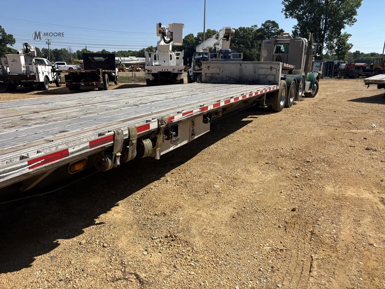 Used 2018 TRAIL KING _UNKNOWN_ Lowboy Trailers Tennessee US | Moore Equipment #1517305