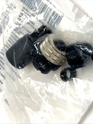 NEW WOODHEAD M12 CONNECTOR PLUG 4-POLE FEMALE 300V