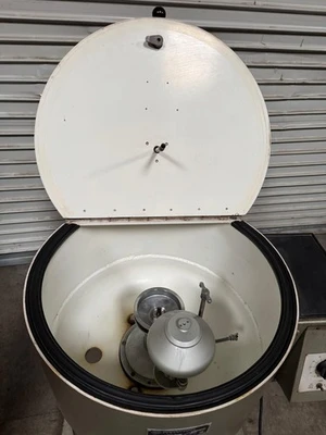 International Model K Centrifuge 115v