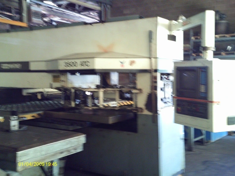 USED 1993 WHITNEY 3500