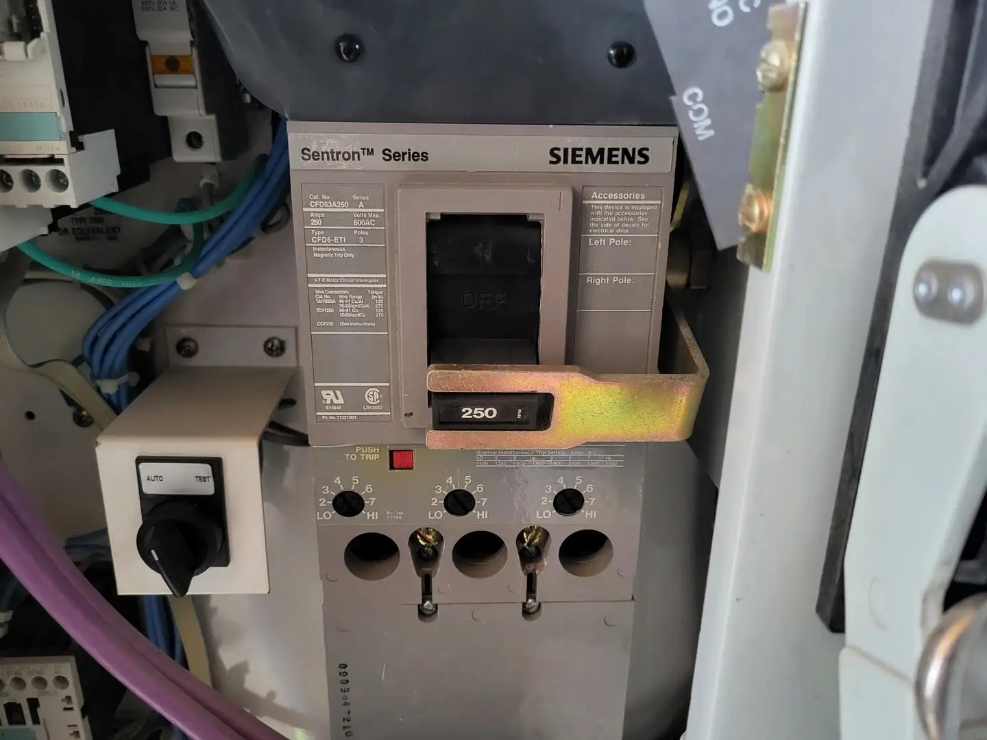 USED SIEMENS CFD63A250