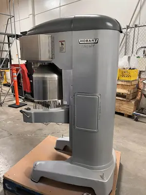 USED 2015 HOBART HL1400C-2STD