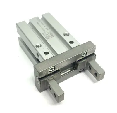 Used SMC Pneumatic Parallel Gripper, Long Stroke, 2-Finger, Double-Acting Pneumatic Cylinders Michigan US | Maverick Industrial Sales #1390662