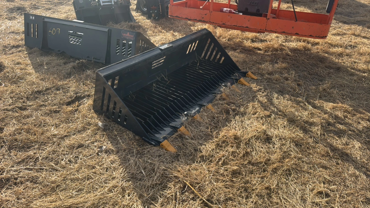 Skid Steer Rock Bucket	Landhonor	2025	Unused	RB-14-72W