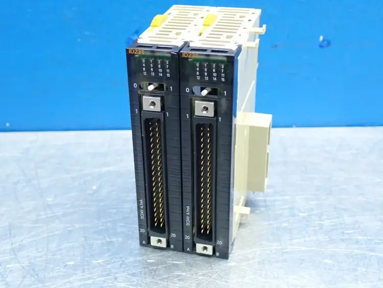 Used OMRON CJ1WID231 Input / Output Modules | HGR 24 #733427