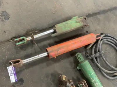 Used _UNKNOWN_ _UNKNOWN_ Hydraulic Cylinders Michigan US | Miedema Asset Management Group #1311852